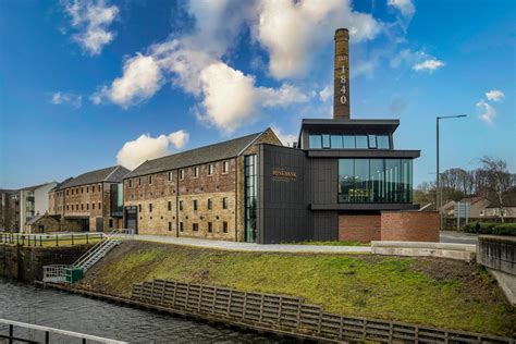 lowland distilleries - rosebank distillery shop.